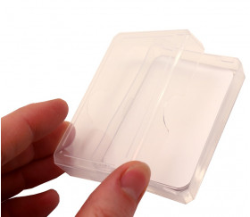 Mini Boite plastique 7.5 x 5.1 x 1.6 cm transparente vide pour mini cartes à jouer