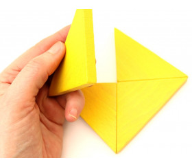 Triangle rectangle isocèle jaune 96 x 66 x 8 mm en bois