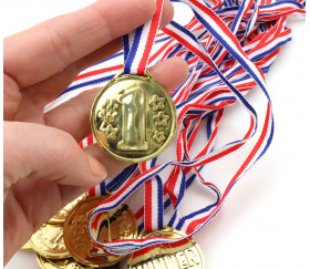 12 Médailles en plastique de jeu pour les vainqueurs de tournoi