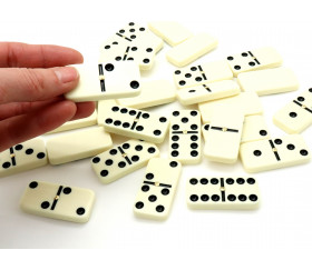 28 dominos 4.9 x 2.4 cm avec pivot