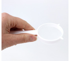 Petite passoire en plastique blanc 6 cm