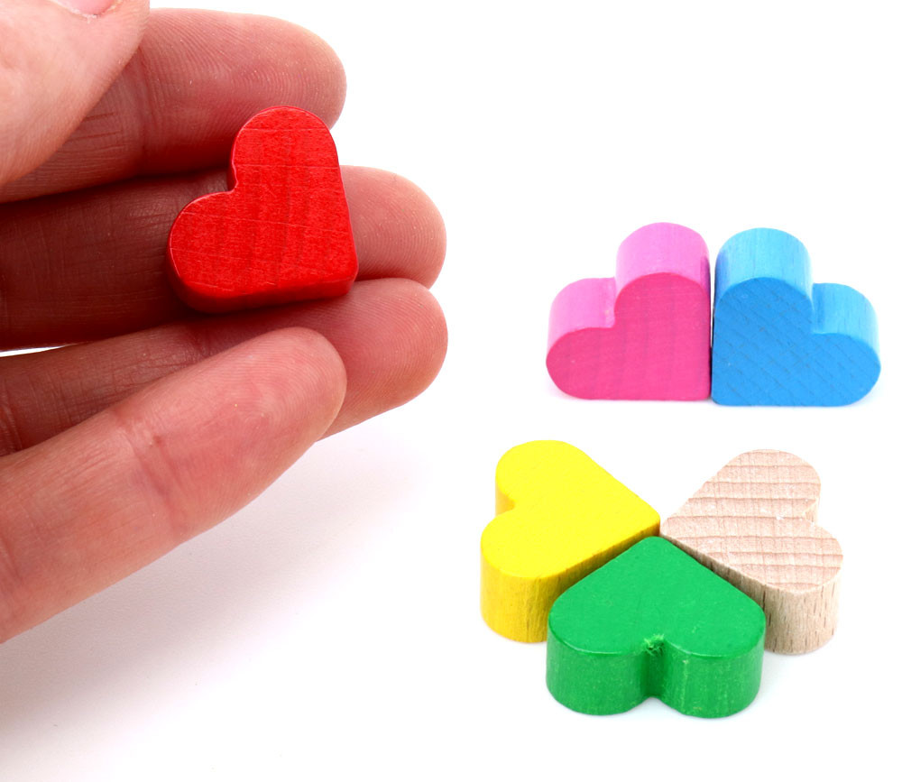 Mini Coeur rouge en bois pion de 2 x 1.7 cm pour jeux de société