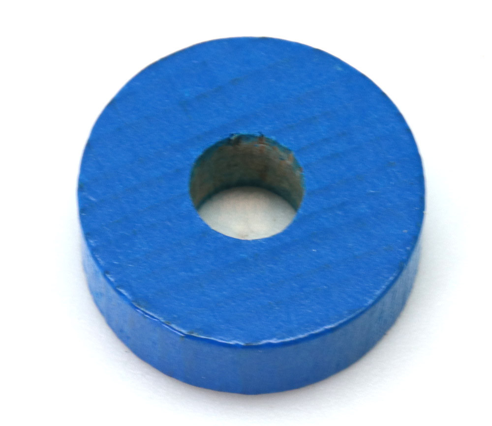 Jeton troué bleu bois pour jeu pions 21 x 7 mm à l'unité avec trou de 7 mm