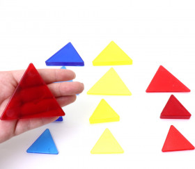 Boite 48 formes géométriques à plat plastique coloré transparent