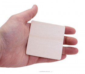 forme géométrique carré en bois