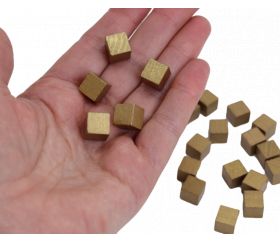 20 petits cubes en bois 1 cm teintés dorés