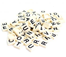 Très pratique et élégant l'orthographe et le comptage Idéal pour l'apprentissage Pulabo Lot de 10 lettres ou chiffres magnétiques pour enfants 