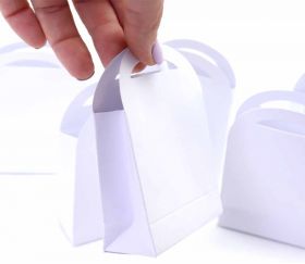 Pochettes en carton blanc pour mariages anniversaires surprises