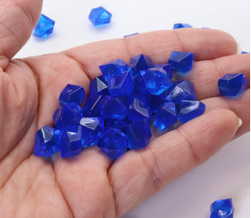 GEM bleu  : 50 mini gemmes translucides pions imitation pierres précieuses pépites