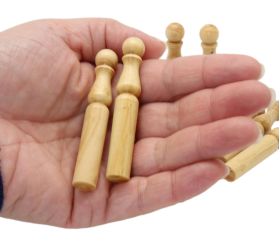 mini quilles pour mini jeu en bois