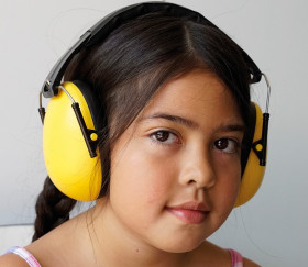 Gare aux casques audio pour les oreilles des enfants