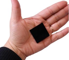 Jeton carré de 3,4 cm en plexiglas noir 