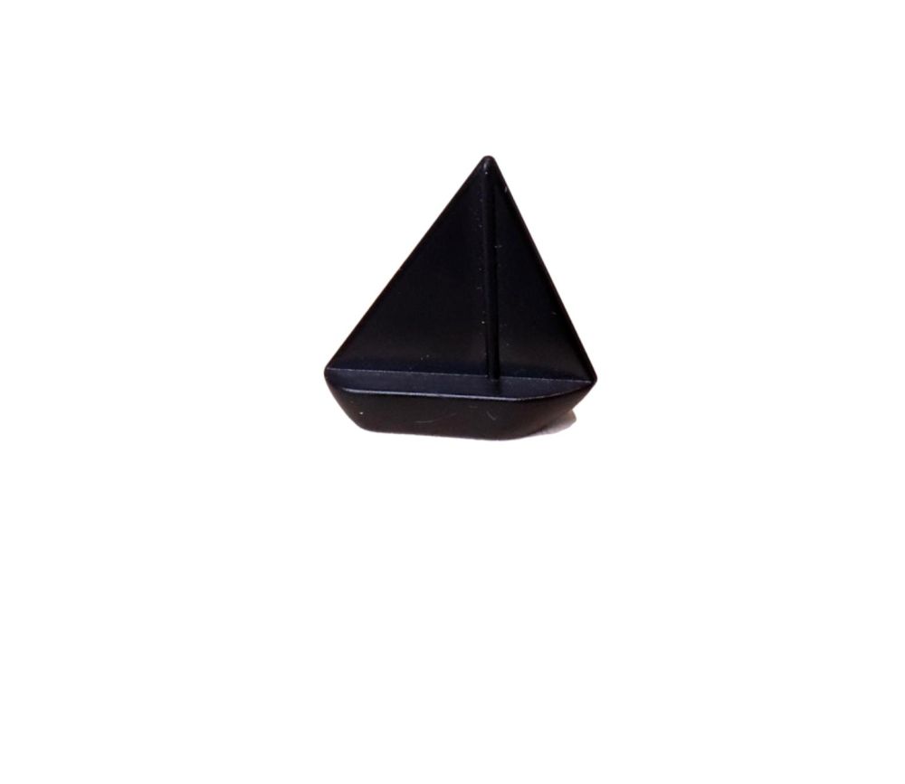 Pion bateau noir en plastique Pion bateau noir en plastique