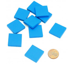 Carré plat 20x20x4 mm en bois bleu pour jeux 2 cm de côté