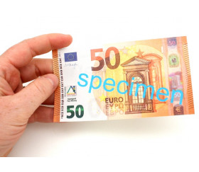 Set 100 billets de 50 euros factices pour jeux